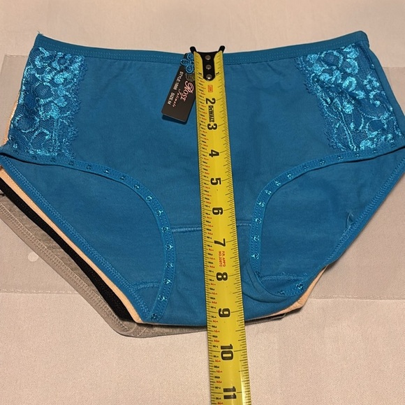 Rose Intimate Set of 4️⃣  Lace Women's Briefs - Picture 3 of 4